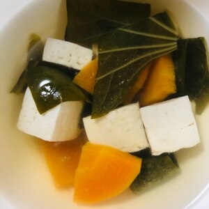 豆腐と青梗菜のスープ